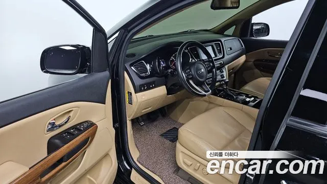 Kia All New Carnival id 2499339 из Кореи 20