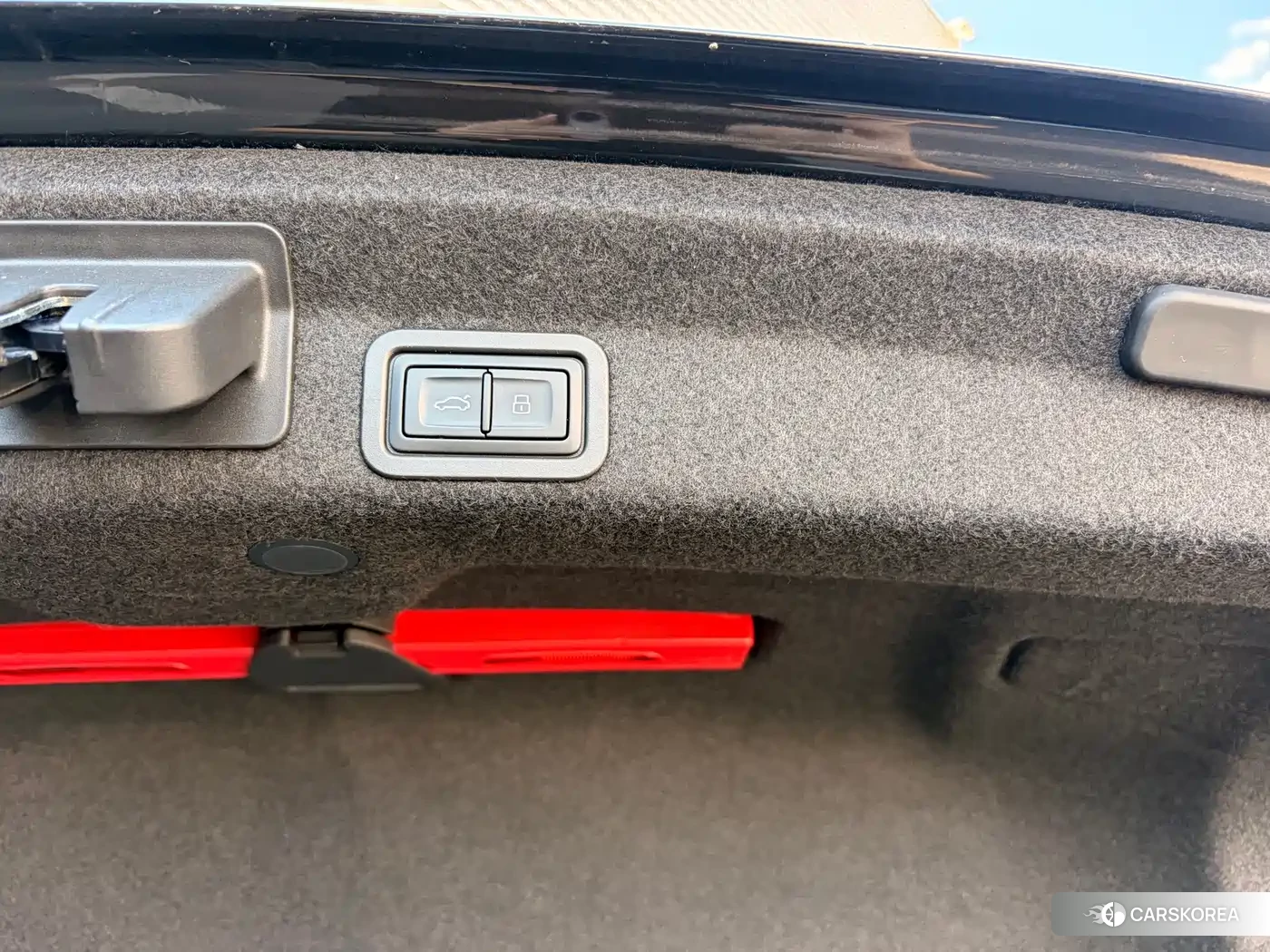 Audi A6L id 4649340 из Китая 17