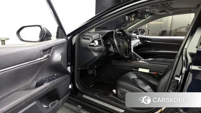 Toyota Camry (XV70) id 3024601 из Кореи 20