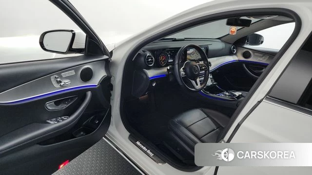 Mercedes-Benz E-Class W213 id 3853750 из Кореи 20