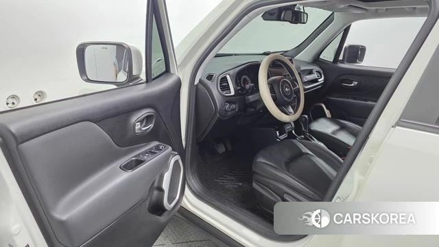Jeep Renegade id 4574480 из Кореи 30