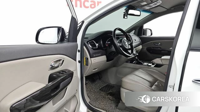 Kia All New Carnival id 4678057 из Кореи 20