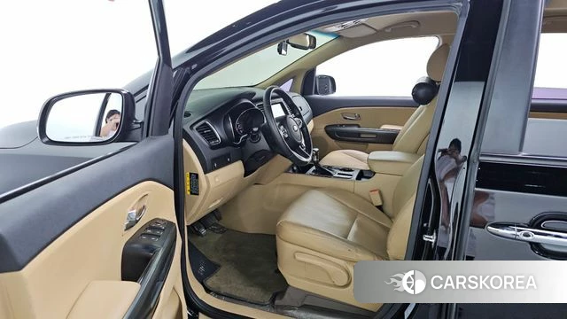 Kia The New Carnival id 4543557 из Кореи 20