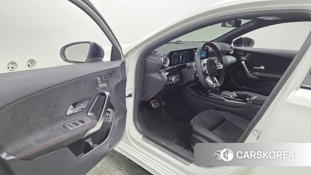 Mercedes-Benz A-Class W177 id 4572228 из Кореи 29
