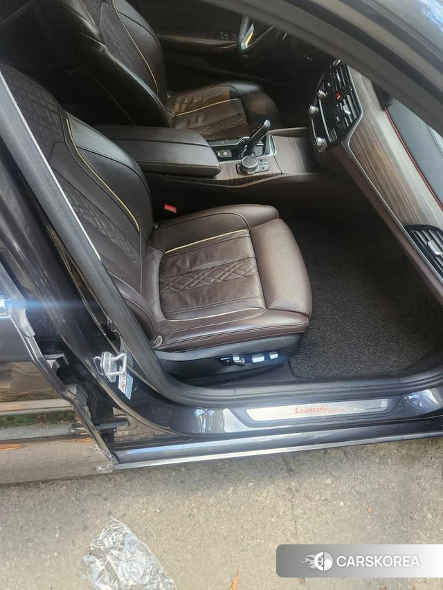 BMW 5 Series (G30) id 4894821 из Кореи 17