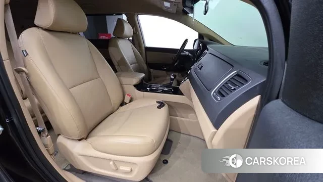 Kia The New Carnival id 3226484 из Кореи 20