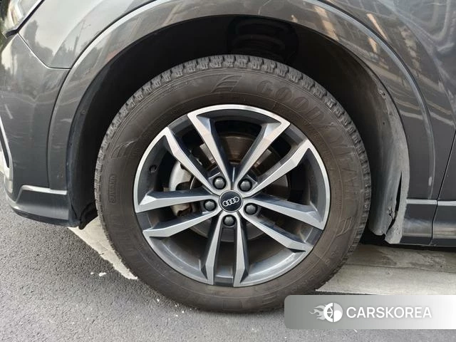 Audi Q3 id 4273764 из Китая 31