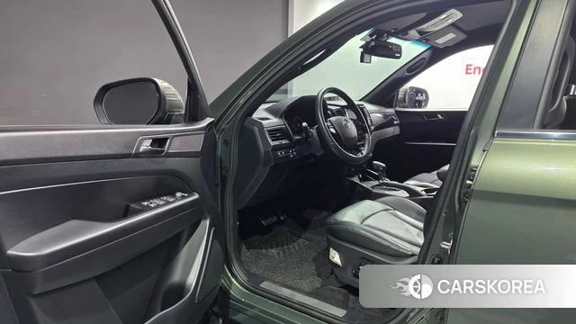 Ssangyong The New Rexton Sports Cannes id 4541250 из Кореи 30