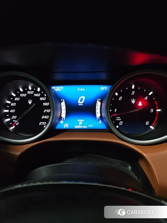 Maserati Ghibli id 3318464 из Кореи 10