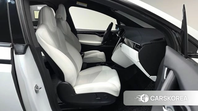 Tesla Model X id 3813959 из Кореи 21