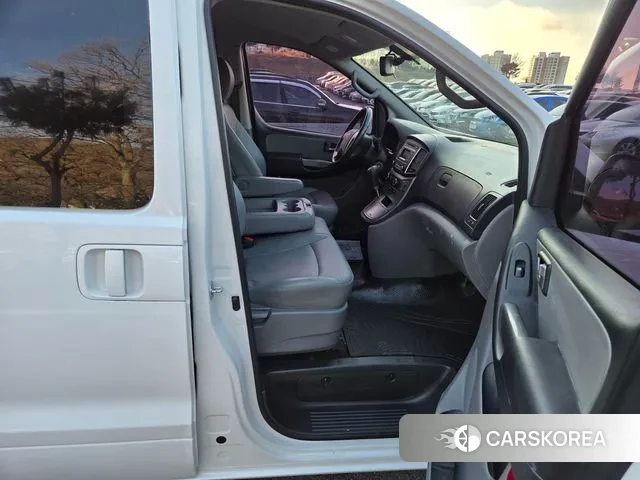 Hyundai The New Grand Starex id 3607943 из Кореи 15