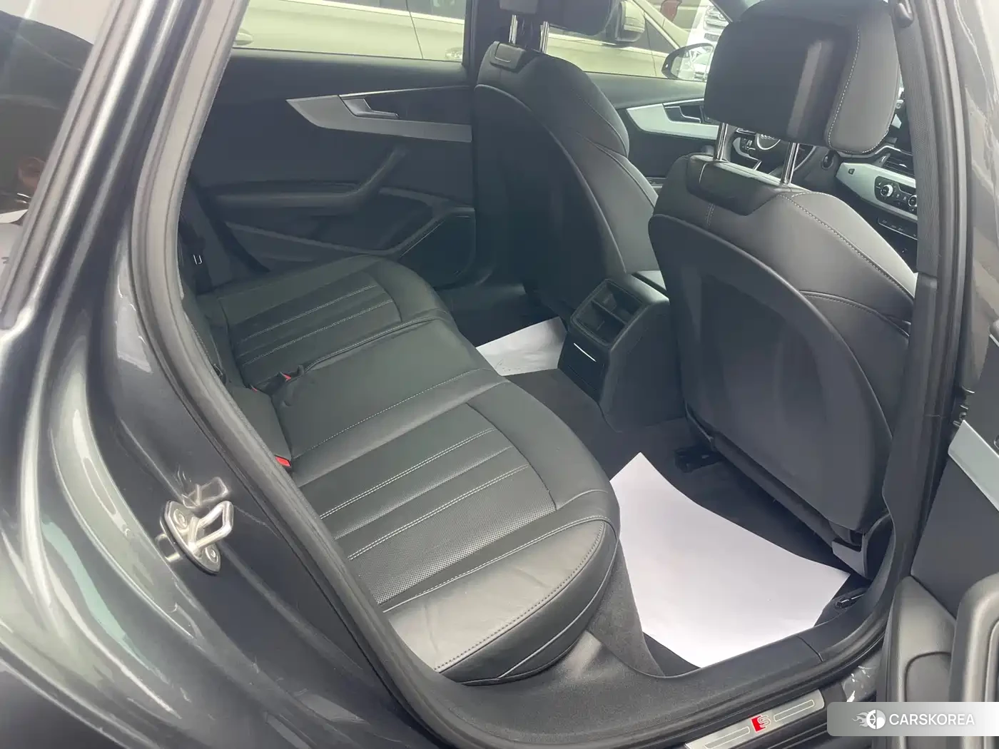 Audi A4L id 4576636 из Китая 14