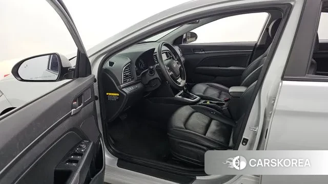 Hyundai Avante AD id 3773342 из Кореи 20