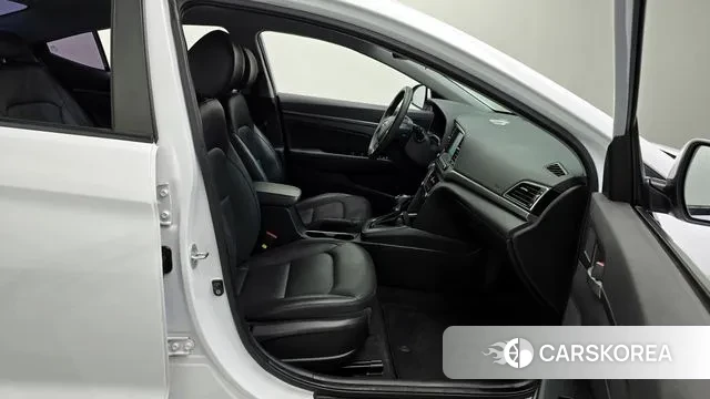 Hyundai Avante AD id 2520982 из Кореи 20