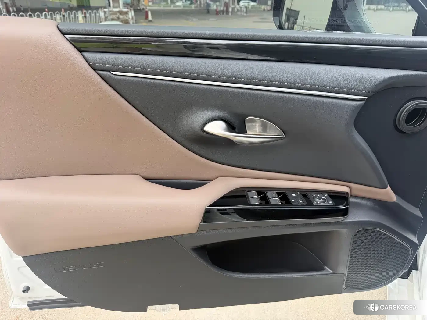 Lexus ES id 4515564 из Китая 19
