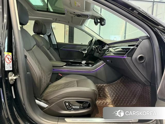 Audi A8 id 4259475 из Китая 17