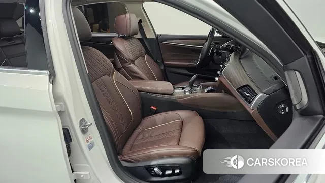 BMW 5 Series (G30) id 3008605 из Кореи 20