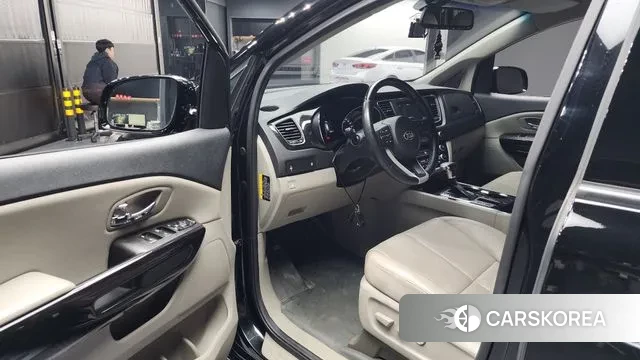 Kia The New Carnival id 3661874 из Кореи 20