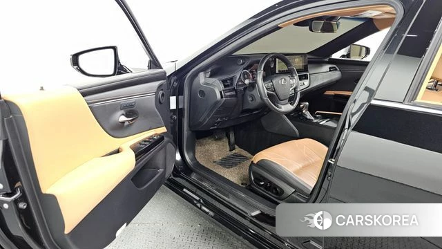 Lexus ES300h 7th generation id 4692151 из Кореи 33