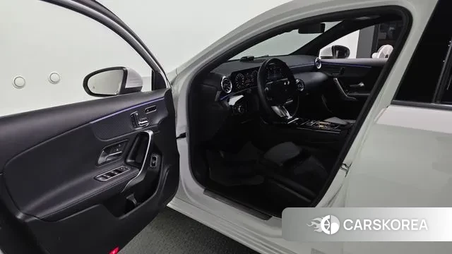 Mercedes-Benz A-Class W177 id 3549886 из Кореи 20