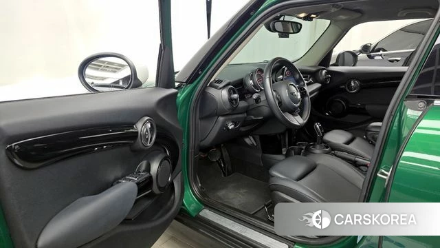 Mini Cooper id 4355630 из Кореи 30