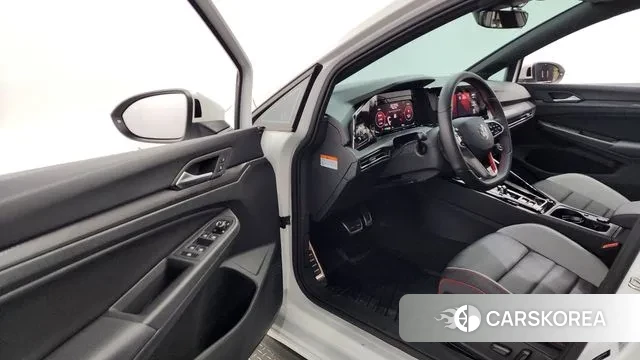 Volkswagen Golf 8th Generation id 2978807 из Кореи 20