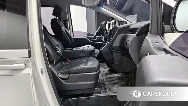 Hyundai Staria id 3555743 из Кореи 20