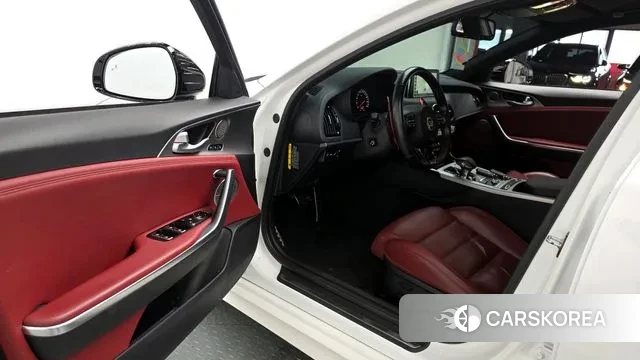 Kia Stinger id 3302653 из Кореи 20