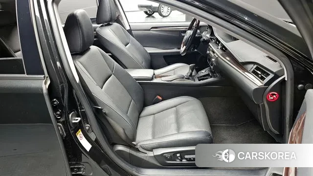 Lexus New ES300h id 3375293 из Кореи 20