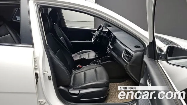 Kia Stonic id 2952041 из Кореи 20