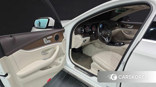Mercedes-Benz E-Class W213 id 4464817 из Кореи 32