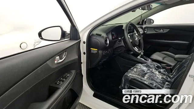 Kia Come New K3 id 2676309 из Кореи 20