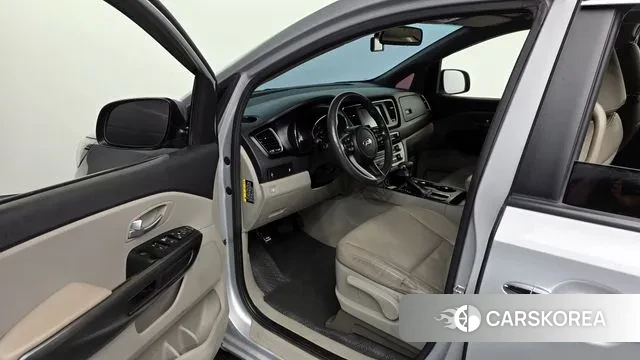 Kia The New Carnival id 3494638 из Кореи 20