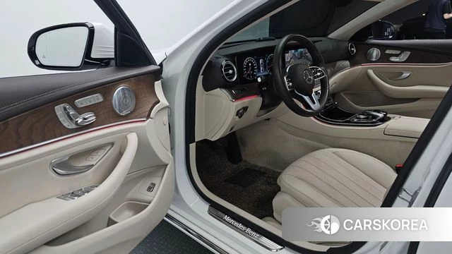 Mercedes-Benz E-Class W213 id 4507897 из Кореи 36