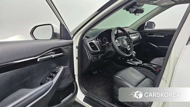 Kia Seltos id 4202601 из Кореи 33