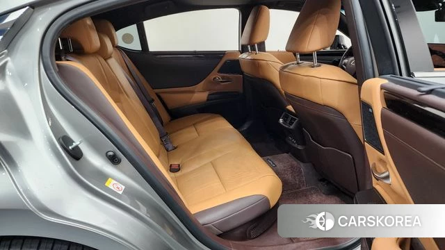 Lexus ES300h 7th generation id 4384594 из Кореи 32