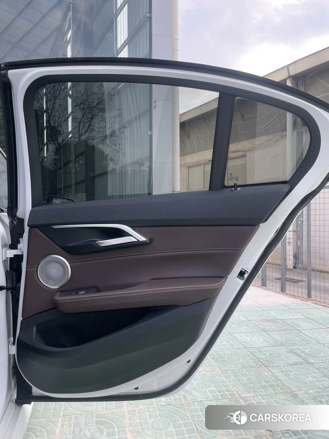 BMW 1 series id 4273285 из Китая 27