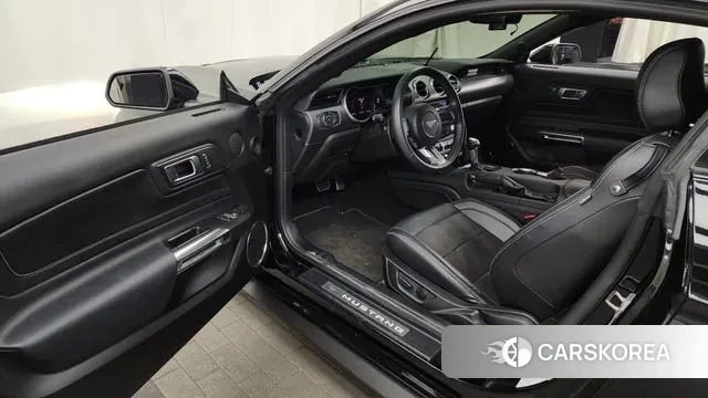 Ford Mustang id 3665839 из Кореи 20