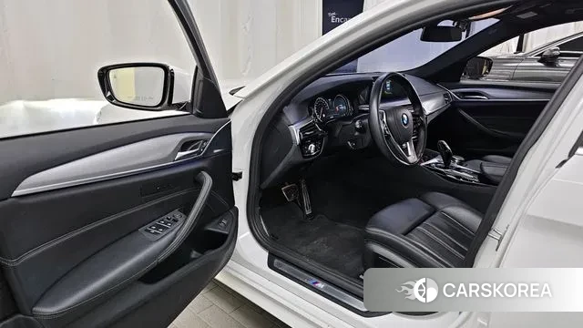 BMW 5 Series (G30) id 2986906 из Кореи 20