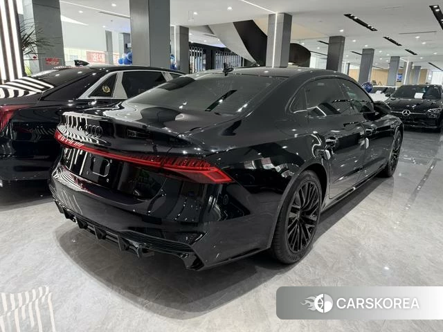Audi A7L id 4278514 из Китая 10