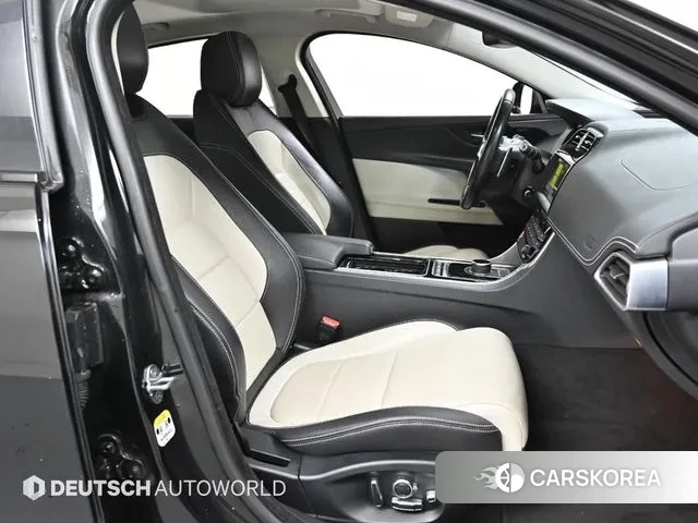 Jaguar XE id 3351176 из Кореи 20