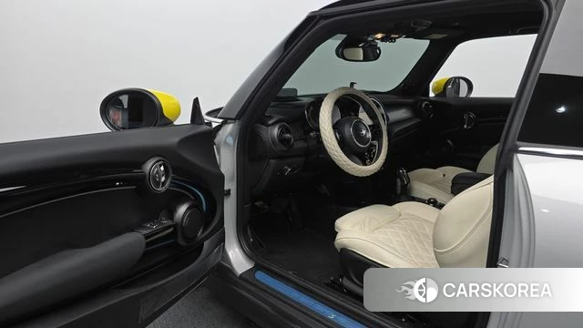 Mini Cooper Electric id 4401160 из Кореи 20