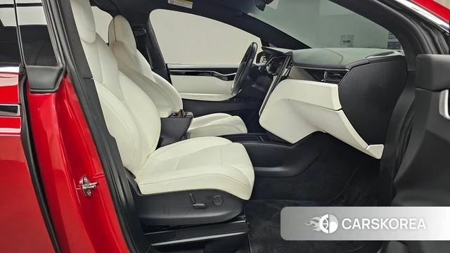 Tesla Model X id 4684241 из Кореи 30