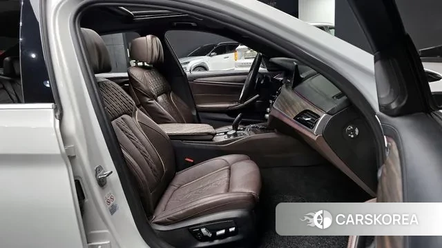 BMW 5 Series (G30) id 3004213 из Кореи 20