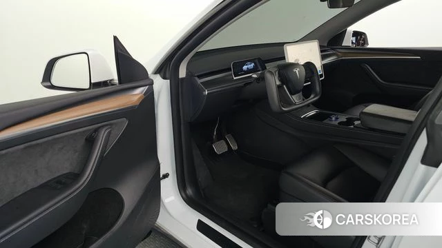 Tesla Model Y id 4773710 из Кореи 31