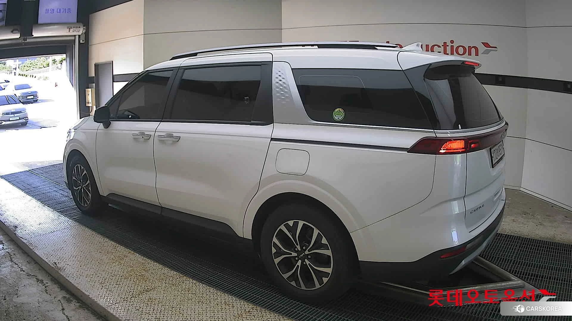 Kia Carnival id 4669061 из Кореи 37
