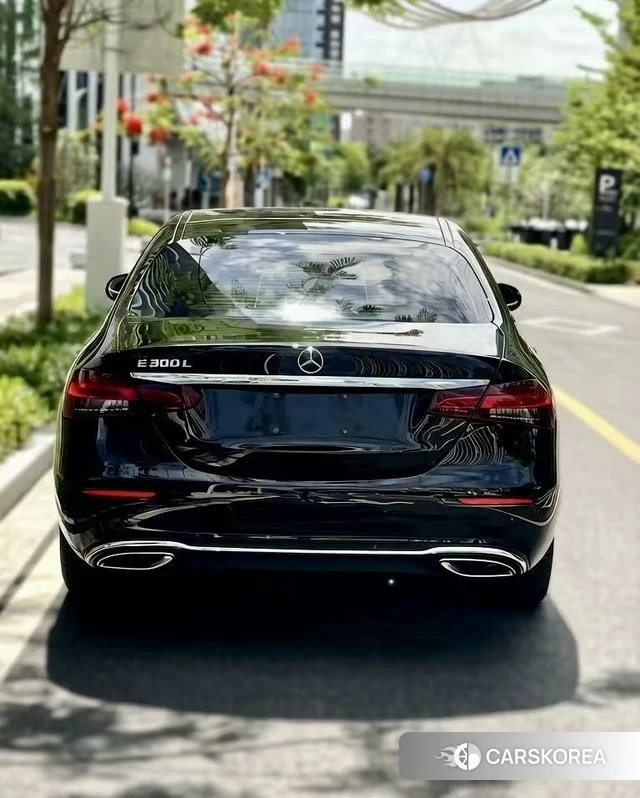 Mercedes-Benz E-class id 4260897 из Китая 11