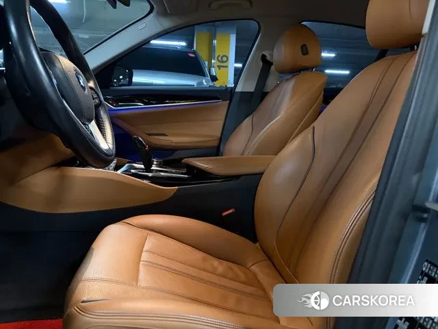 BMW 5 Series (G30) id 3757106 из Кореи 20