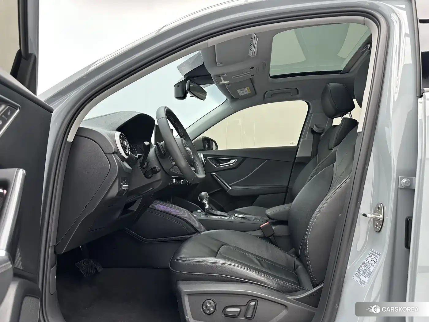 Audi Q2L id 4546407 из Китая 19