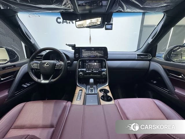 Lexus LX id 4333926 из Китая 16
